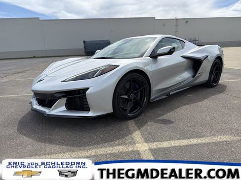 New 2026 Chevrolet Corvette E-Ray AWD/4WD image 1