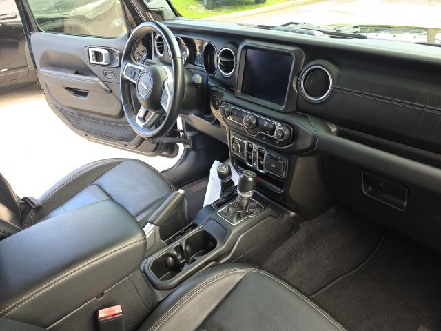 Used 2021 Jeep Wrangler Unlimited Sahara AWD/4WD image 23