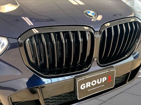 Used 2021 BMW X5 M50i w/ Executive Package AWD/4WD image 28