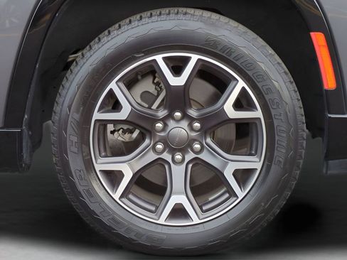 Used 2023 Jeep Wagoneer Series III w/ Preferred Equipment Group image 10