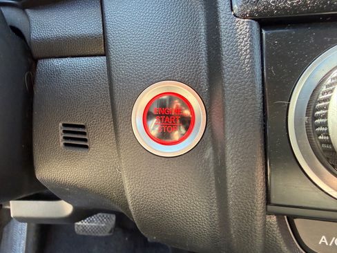 Used 2019 Honda Fit EX image 23