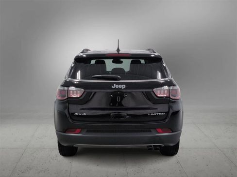 Certified 2022 Jeep Compass Limited image 7