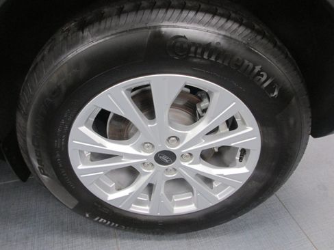Used 2025 Ford Escape Active AWD/4WD image 13