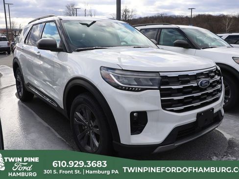 Used 2025 Ford Explorer Active w/ Active Comfort Package AWD/4WD image 1