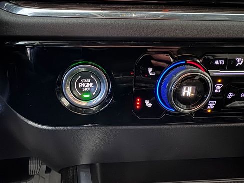 Certified 2022 Chevrolet Silverado 1500 LT Trail Boss image 22