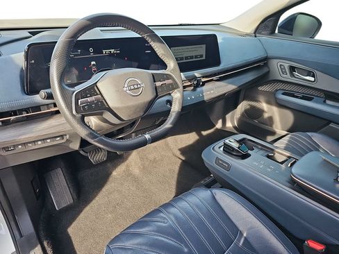Used 2023 Nissan Ariya AWD/4WD image 16
