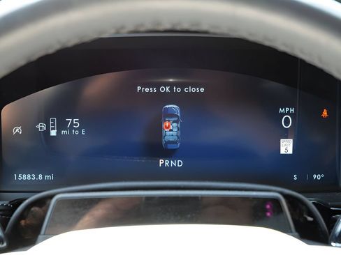 Used 2025 Lincoln Corsair Reserve w/ Equipment Group 202A AWD/4WD image 21