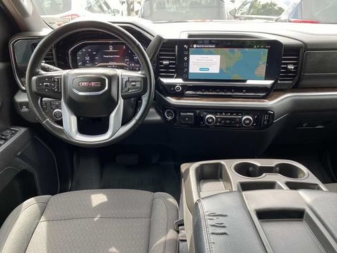 Used 2025 GMC Sierra 1500 Elevation AWD/4WD image 9