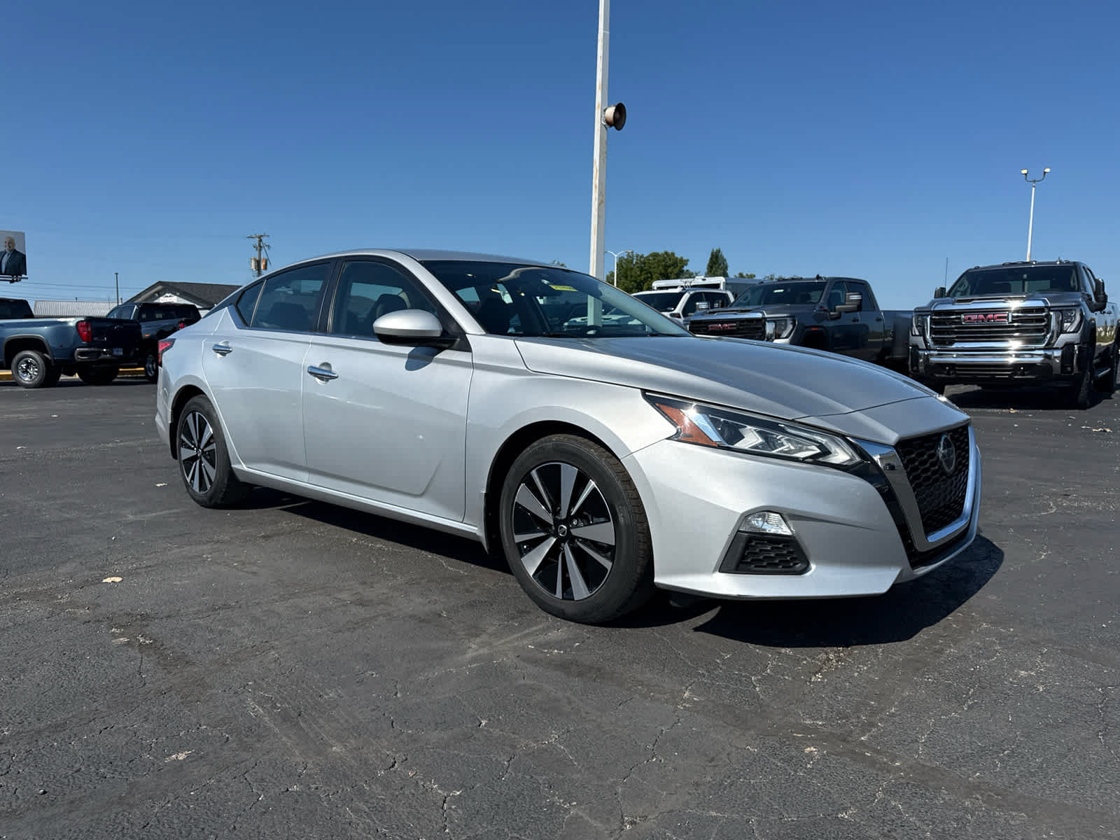 Used 2022 Nissan Altima 2.5 SV FWD image 7