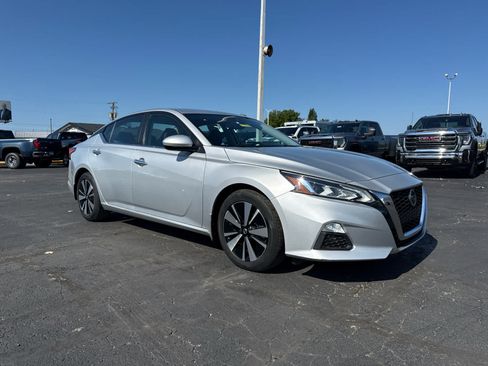 Used 2022 Nissan Altima 2.5 SV FWD image 7