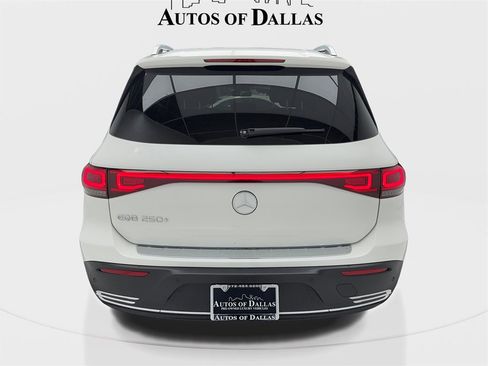 Used 2023 Mercedes-Benz EQB 250+ image 11