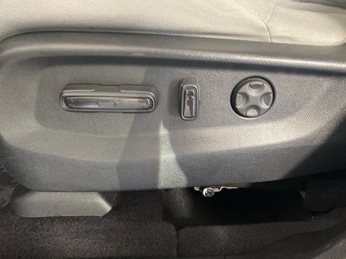Used 2017 Honda CR-V EX image 23