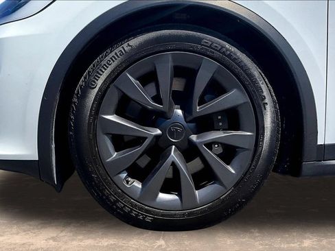 Used 2022 Tesla Model X AWD/4WD image 32