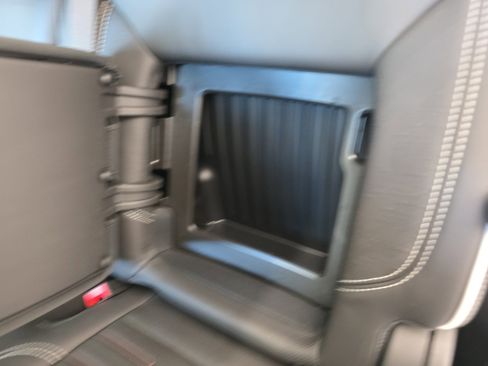 Used 2024 GMC Sierra 2500 AT4X image 36