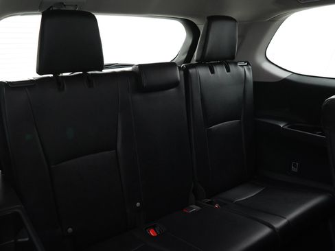 Used 2024 Toyota Grand Highlander XLE AWD/4WD image 13