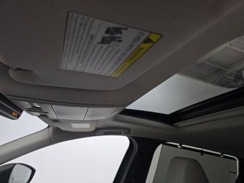 Used 2024 MAZDA CX-90 Plug-In Hybrid w/ Preferred image 4