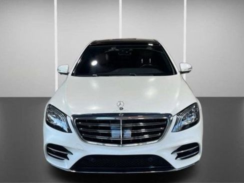 Used 2020 Mercedes-Benz S 560 Sedan image 2