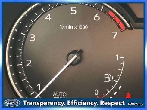 Used 2023 Cadillac XT4 Luxury w/ Cold Weather Package image 25