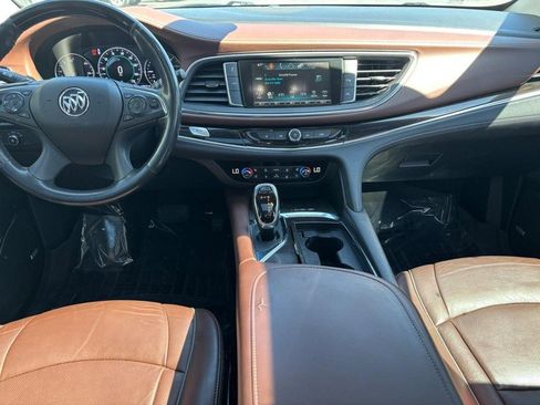 Used 2018 Buick Enclave Avenir AWD/4WD image 14