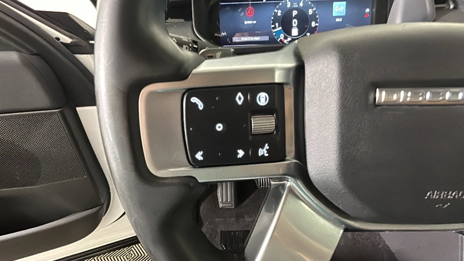 Used 2024 Land Rover Discovery S AWD/4WD image 16