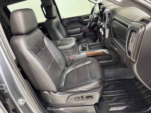 Used 2019 GMC Sierra 1500 SLT w/ SLT Premium Plus Package RWD image 30