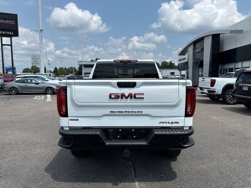 Used 2024 GMC Sierra 1500 AT4X AWD/4WD image 5