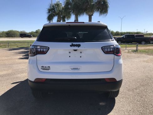 New 2026 Jeep Compass Latitude image 33