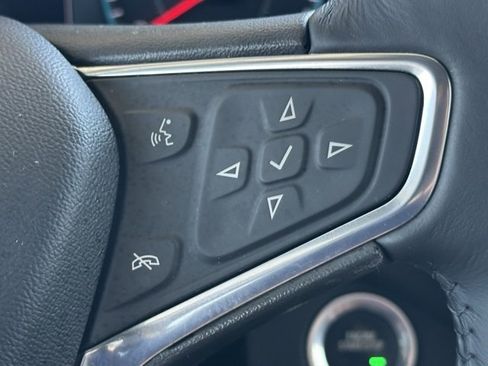 Used 2018 Chevrolet Equinox LT image 35