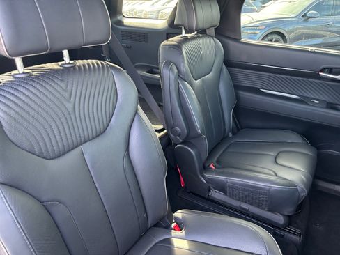 Used 2024 Hyundai Palisade Calligraphy FWD image 18