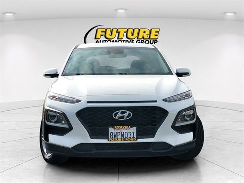Used 2021 Hyundai Kona SE image 2