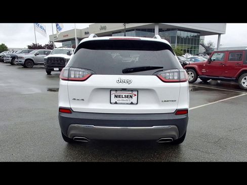 Used 2019 Jeep Cherokee Limited w/ Luxury Group AWD/4WD image 7