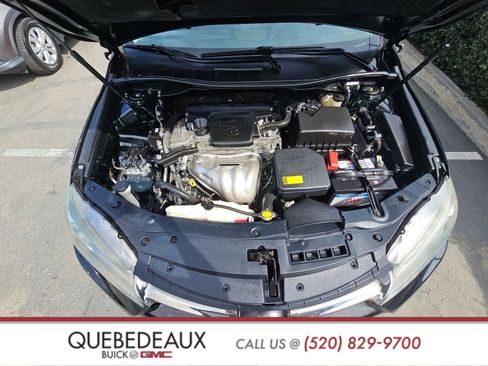 Used 2015 Toyota Camry SE image 3