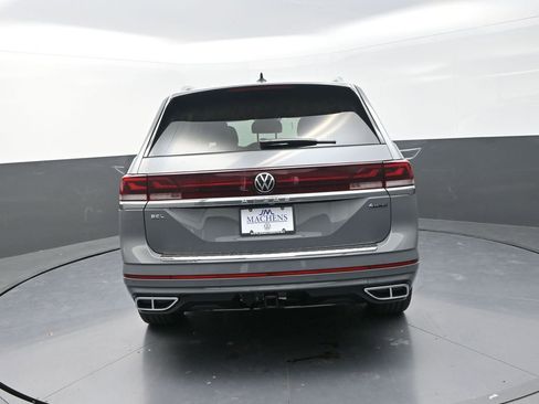 New 2026 Volkswagen Atlas SEL Premium R-Line AWD/4WD image 9