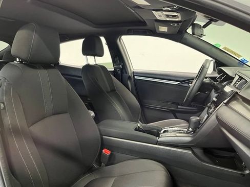 Used 2019 Honda Civic EX image 10