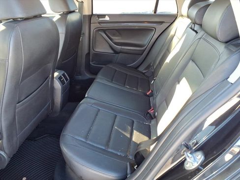 Used 2012 Volkswagen Jetta TDI image 17