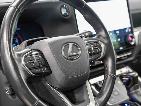 Used 2024 Lexus GX 550 w/ Cold Area Package AWD/4WD image 21