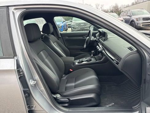 Used 2023 Honda Civic Sport image 10