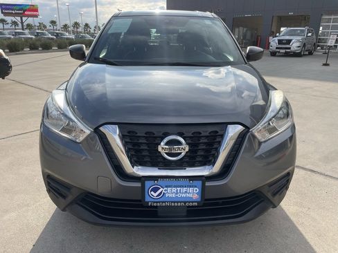 Certified 2020 Nissan Kicks S image 6