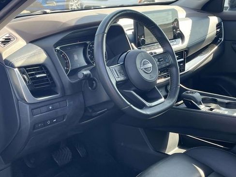 Used 2023 Nissan Rogue SL w/ SL Premium Package FWD image 12