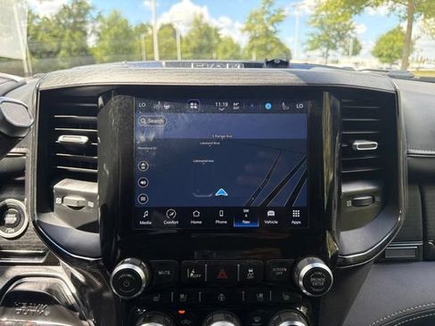 Used 2023 RAM 2500 Limited w/ Night Edition AWD/4WD image 23