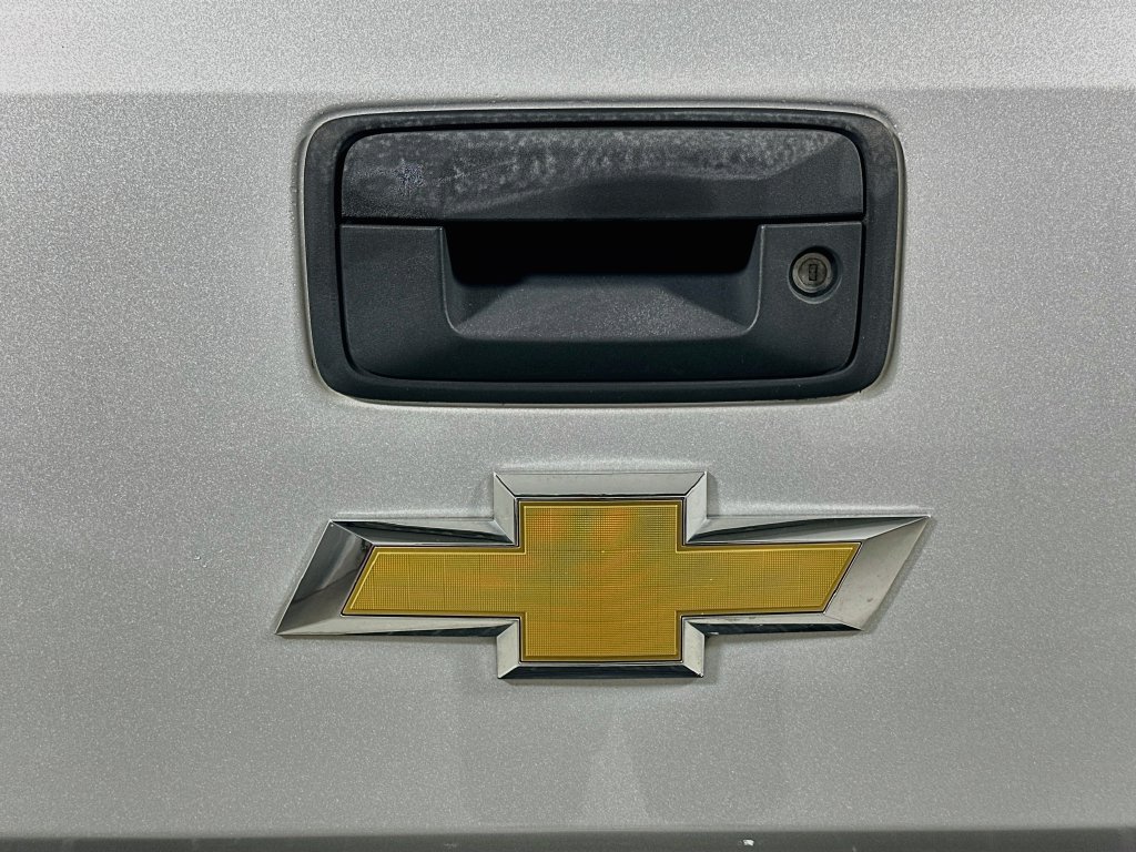 Used 2015 Chevrolet Silverado 2500 LT w/ Z71 Package, Off-Road AWD/4WD image 18