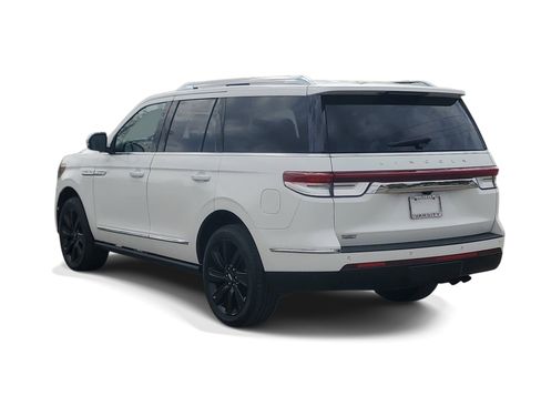 Used 2022 Lincoln Navigator Reserve AWD/4WD image 4