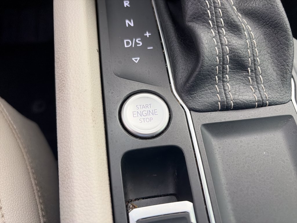 Used 2021 Volkswagen Atlas SE FWD image 26