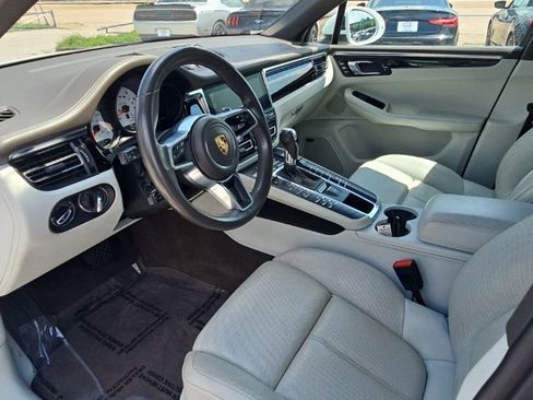 Used 2021 Porsche Macan S AWD/4WD image 12