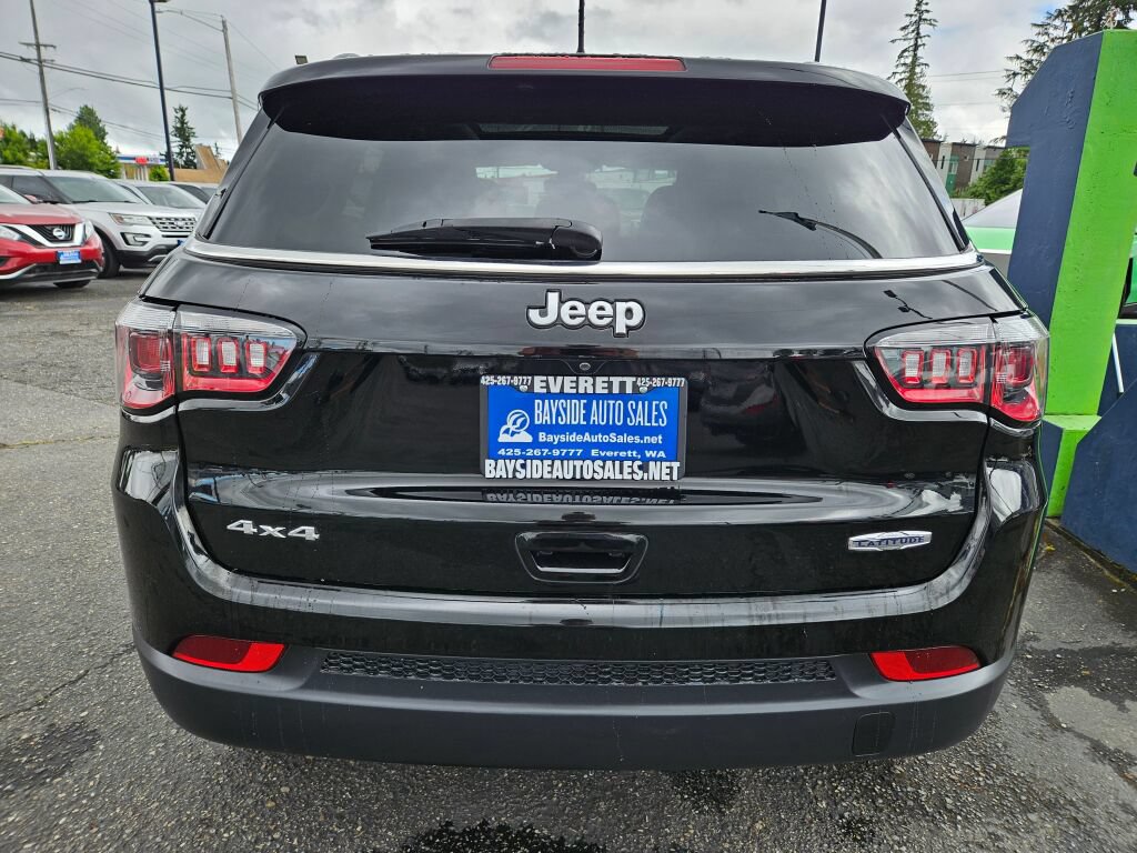 Used 2018 Jeep Compass Latitude AWD/4WD image 4