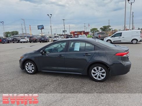 Certified 2025 Toyota Corolla LE FWD image 21