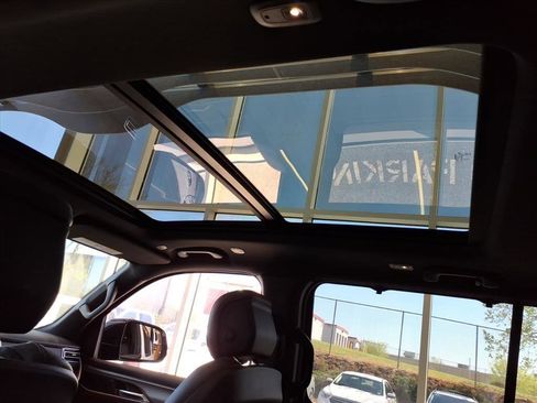 New 2026 Jeep Grand Wagoneer L Limited image 9