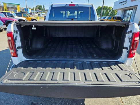 Used 2023 RAM 1500 Laramie AWD/4WD image 9
