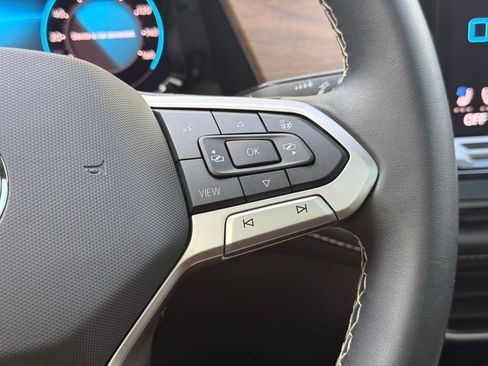 Used 2024 Volkswagen Atlas SE FWD image 18