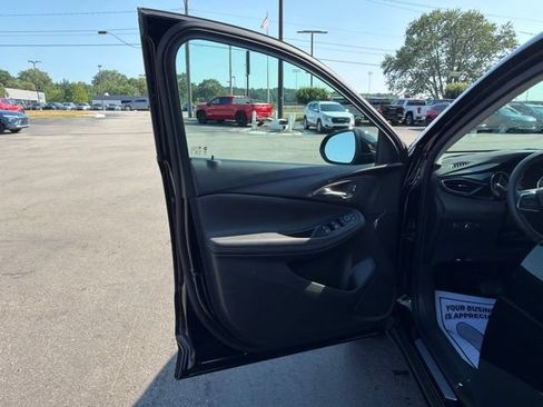 Certified 2023 Buick Encore GX Preferred w/ Cold Weather Comfort Package AWD/4WD image 12